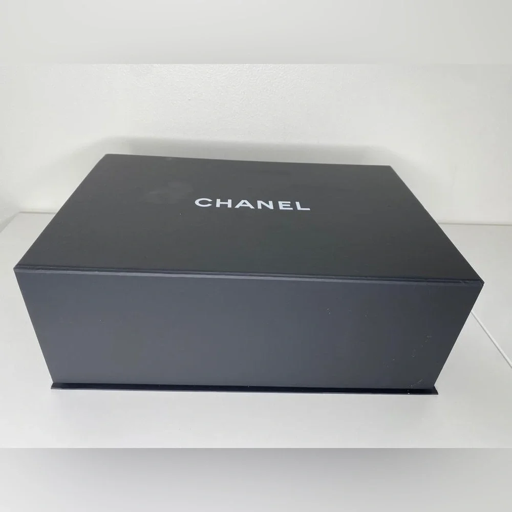 Chanel Métiers d’Art CC Jewel Mini Camera Bag – Rothenium (Grey) Color Lambskin - Picture 16 of 16